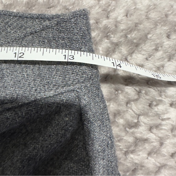 Vintage 1970s Levi’s for Gals Wool Blend Dress Pants | Charcoal | Size 26 (Est.) - Picture 6 of 10